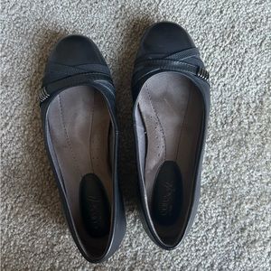 Eurosoft black flats